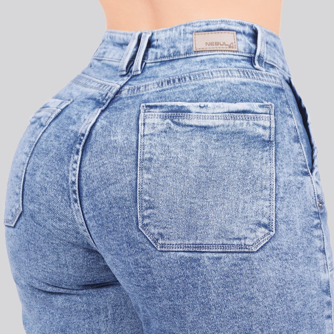 Jeans Straight Semirrígido Tiro Alto 7403