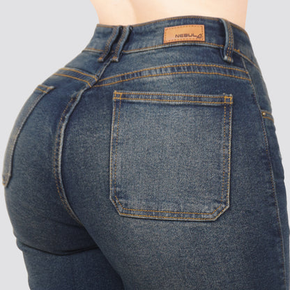 Jeans Straight Semirrígido Tiro Alto 7429