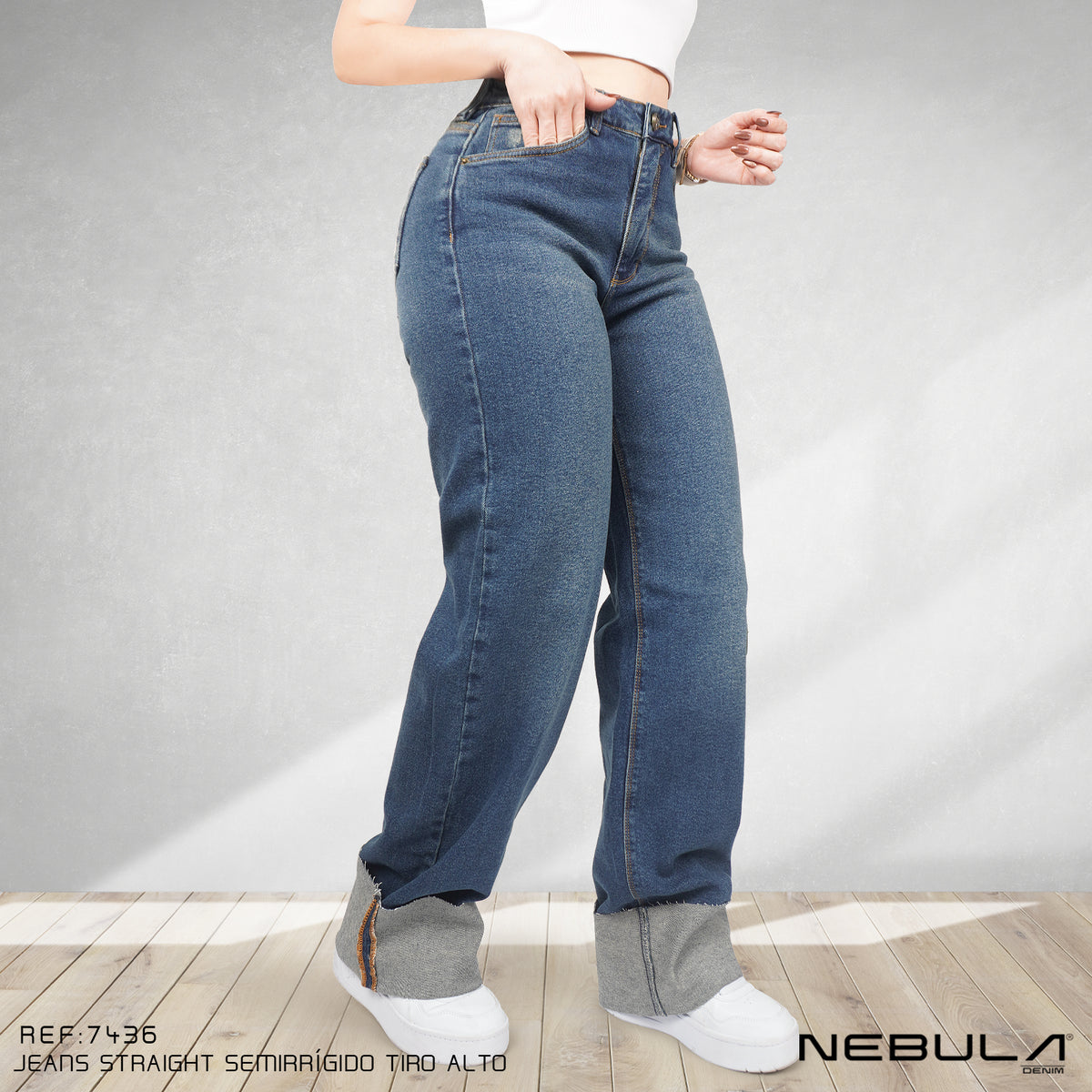 Jeans Straight Semirrígido Tiro Alto 7436