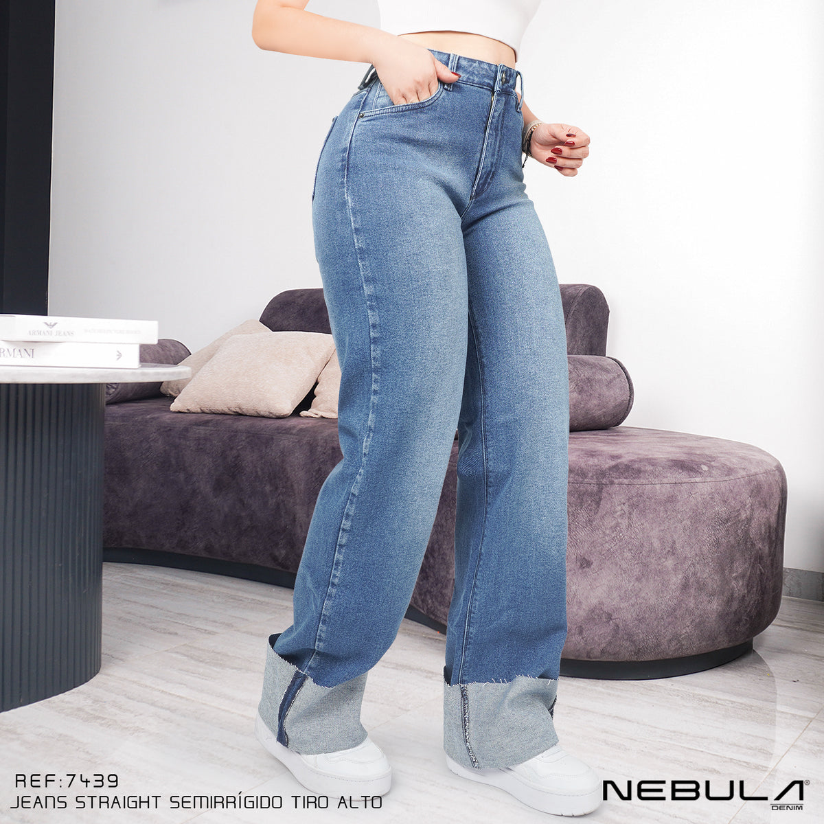 Jeans Straight Semirrígido Tiro Alto 7439